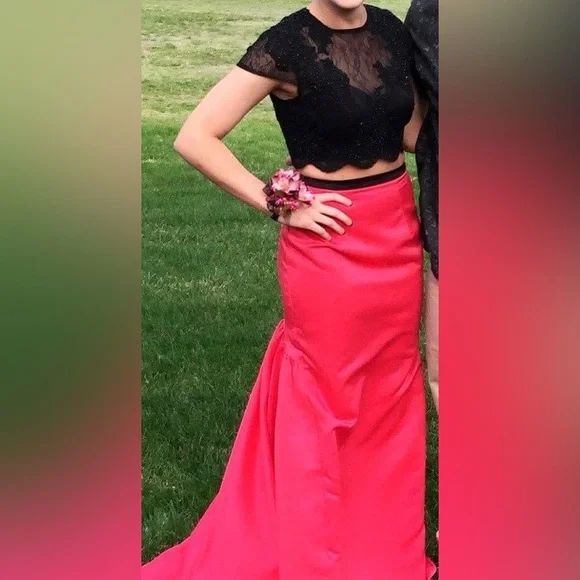 Mac Duggal | Dresses | Mac Duggal 2piece Pink Black Prom Dress Size 6 |  Poshmark